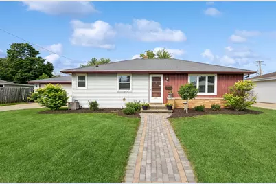 100 Daniel Court, Combined Locks, WI 54113 - Photo 1