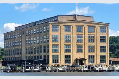 1545 Arboretum Drive #422, Oshkosh, WI 54901 - Photo 1