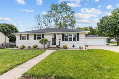 625 Park Street, Combined Locks, WI 54113 - Photo 1