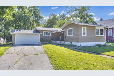 1008 Grand Street, Oshkosh, WI 54901 - Photo 1