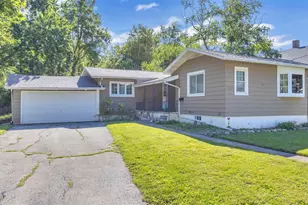 1008 Grand St, Oshkosh, WI 54901 - Photo 1