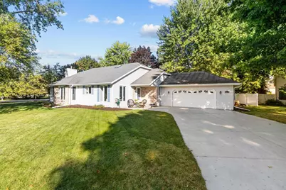 2212 Sunrise Drive, Appleton, WI 54914 - Photo 1