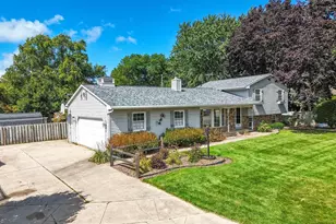 650 Calvin Ct, Green Bay, WI 54302 - Photo 1