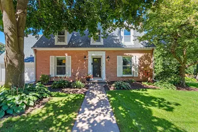 552 Riverway, Menasha, WI 54952 - Photo 1