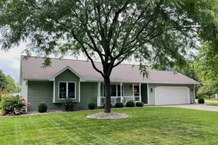 3010 Sunray Ln, Green Bay, WI 54313 - Photo 1