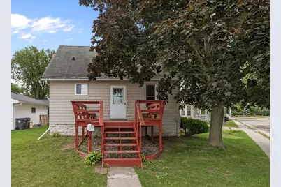 127 Spruce Street, Neenah, WI 54956 - Photo 1