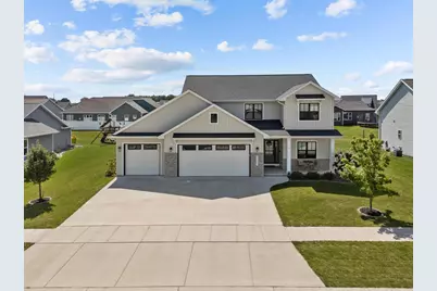 W5553 Hoelzel Way, Appleton, WI 54915 - Photo 1