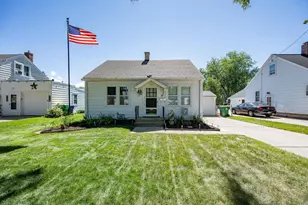 1946 Farlin Ave, Green Bay, WI 54302 - Photo 1