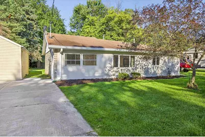 1035 S Timmers Lane, Appleton, WI 54914 - Photo 1