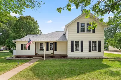 298 E Liberty Street, Berlin, WI 54923 - Photo 1