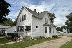 832 Division St, Green Bay, WI 54303 - Photo 1