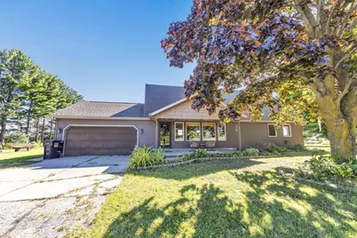 N4294 County Rd E, Peshtigo, WI 54157 - Photo 1