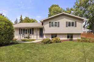 1040 Grove St, Menasha, WI 54952 - Photo 1