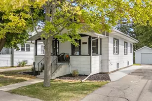 824 Bowen St, Oshkosh, WI 54901 - Photo 1