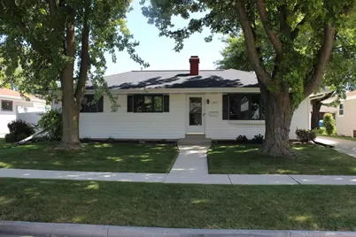 387 Wilson Avenue, Fond du Lac, WI 54935 - Photo 1