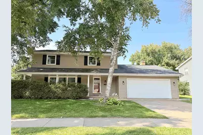 1825 N Douglas Street, Appleton, WI 54914 - Photo 1