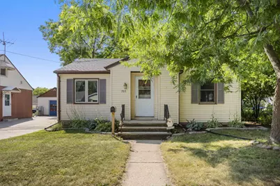 705 6th Street, Menasha, WI 54952 - Photo 1