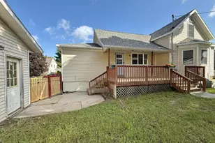 271 N Wisconsin St, Berlin, WI 54923 - Photo 1