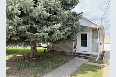 886 3rd Street, Menasha, WI 54952 - Photo 1