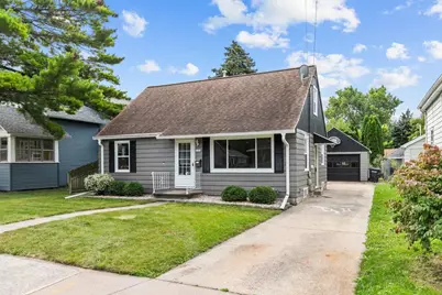 1321 Rahr Avenue, Oshkosh, WI 54901 - Photo 1