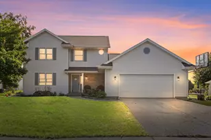 994 S Park Ave, Fond du Lac, WI 54935 - Photo 1