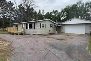 N6889 N 6th St, Crivitz, WI 54114 - Photo 1