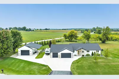 W6084 Autumn Mist Trail, Appleton, WI 54913 - Photo 1