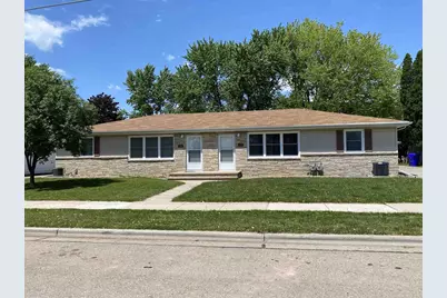 406 E 20th Street, Kaukauna, WI 54130 - Photo 1