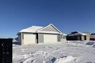 4610 Paul Ln, Green Bay, WI 54313 - Photo 1