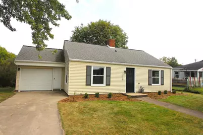 710 Royal Boulevard, Green Bay, WI 54303 - Photo 1