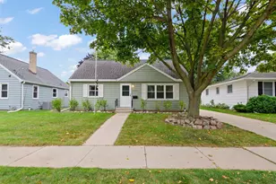 1034 N Platten St, Green Bay, WI 54303 - Photo 1