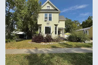 187 W Moore Street, Berlin, WI 54923 - Photo 1