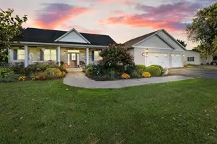 1755 Crown Dr, Oshkosh, WI 54904 - Photo 1