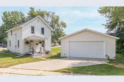 335 Washington Avenue, Neenah, WI 54956 - Photo 1