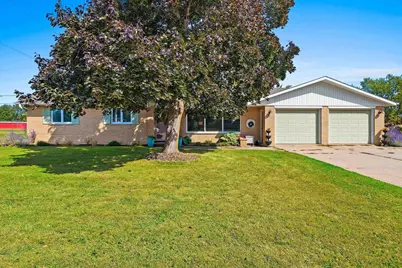 139 Memorial Drive, Pulaski, WI 54162 - Photo 1