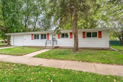635 E Melvin Avenue, Oshkosh, WI 54901 - Photo 1