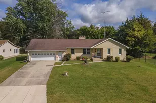 300 N Capron St, Berlin, WI 54923 - Photo 1