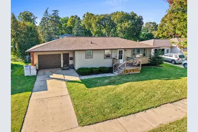 709 N Locust Street, Green Bay, WI 54303 - Photo 1