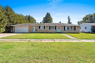 504 N Taylor St, Green Bay, WI 54303 - Photo 1