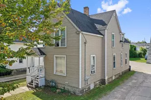 923 Wisconsin St, Oshkosh, WI 54901 - Photo 1