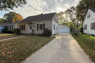 1132 Lark St, Green Bay, WI 54303 - Photo 1