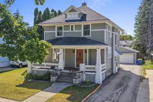 861 Bond St, Green Bay, WI 54303 - Photo 1