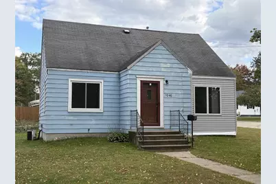 1046 S Sawyer Street, Shawano, WI 54166 - Photo 1