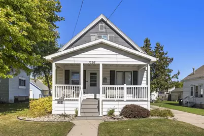 1326 Congress Avenue, Oshkosh, WI 54901 - Photo 1