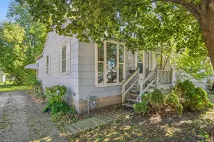 1222 Oak St, Oshkosh, WI 54901 - Photo 1