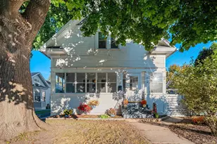 664 Evans St, Oshkosh, WI 54901 - Photo 1