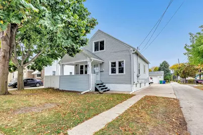 442 Bellevue Street, Green Bay, WI 54302 - Photo 1