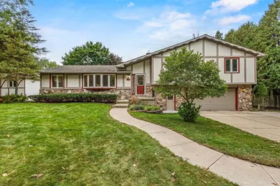 2570 Edgewood Lane, Green Bay, WI 54302 - Photo 1