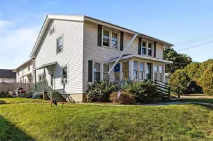 1521 Hamilton St, Manitowoc, WI 54220 - Photo 1