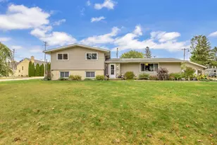 540 Wisconsin Ave, North Fond du Lac, WI 54937 - Photo 1